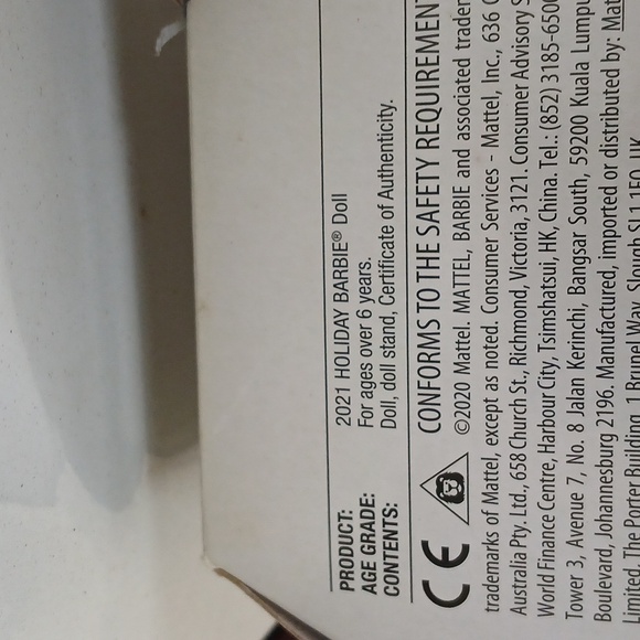 2021 Holiday Barbie - Picture 5 of 5